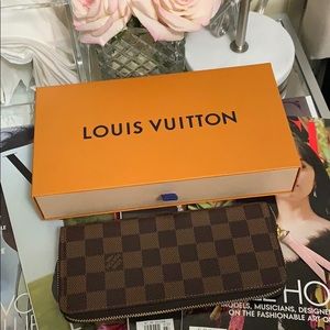 Authentic LV clemence wallet